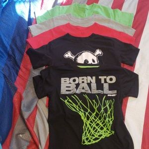 GUC bundle of boys shirts. size s(6-7)